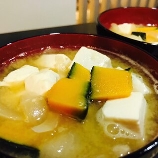 かぼちゃと豆腐のみそ汁